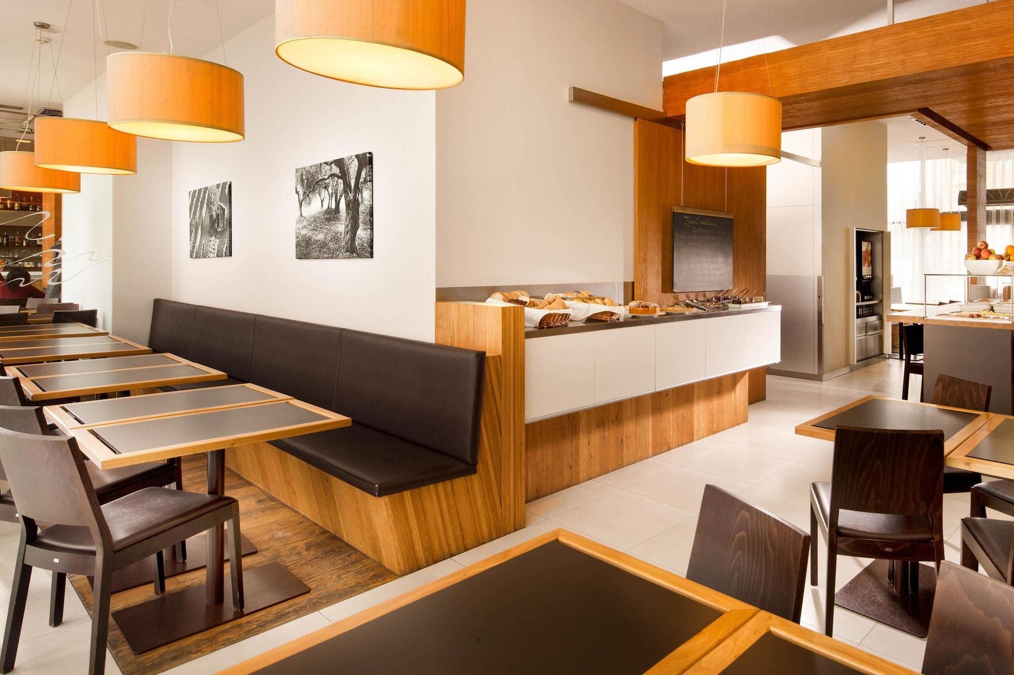 Comfort Hotel Olomouc Centre Bagian luar foto